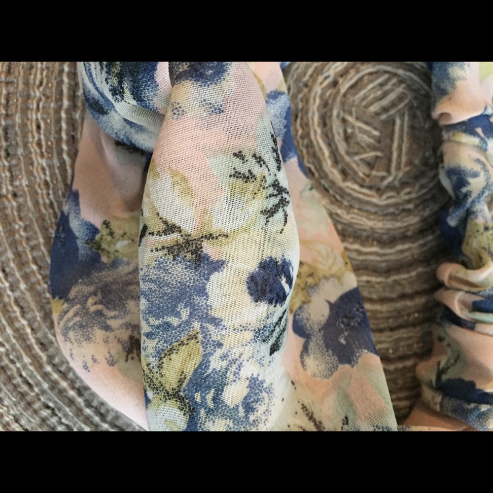 2 headbands - Picture 4 of 5